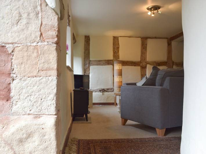Jasmine Cottage - Uk4176 in Alton Towers, Staffordshire