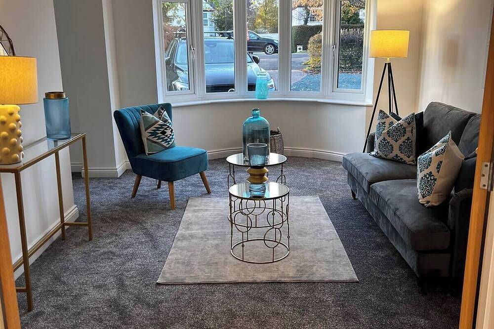 Long Shoot - Beautiful, spacious and luxurious house. in Warwickshire