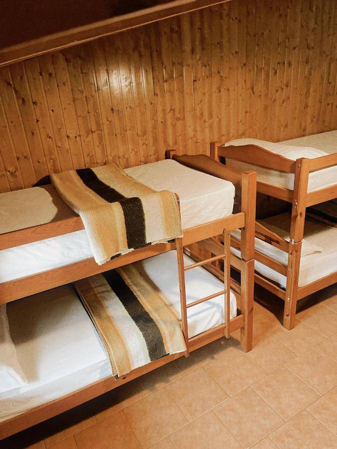 Hostal para 2 personas, con Terraza y Jardín además de Piscina y Vistas en Solsonés - 2