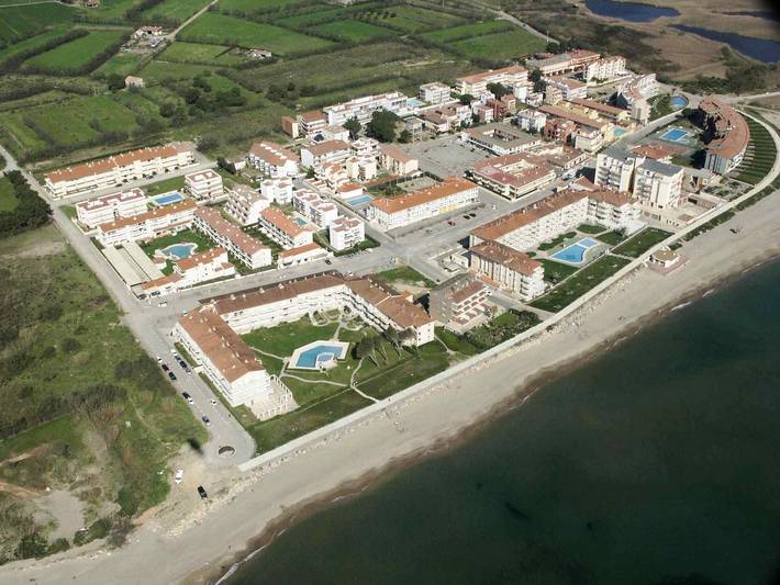 Location de vacances pour 4 personnes, avec Terrasse et Piscine à Els Griells