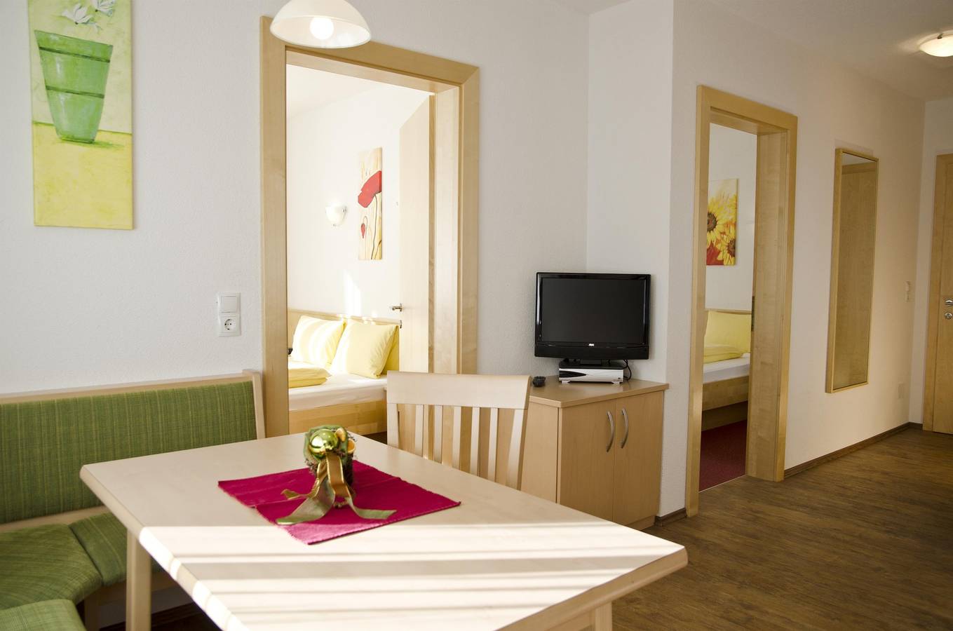 Ganze Ferienwohnung, Fewo 4-5 Pers./2 Schlafräume/Dusche, Wc in Mathon, Verwall