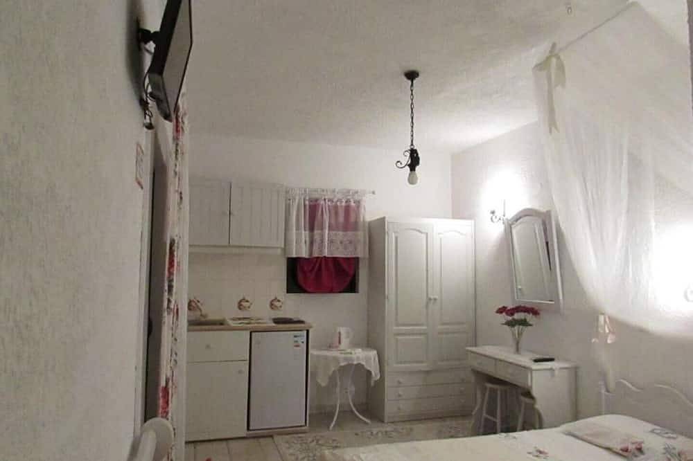 Ganze Wohnung, Castellino Studios - Studio mit 2 Einzelbetten 7 in Faliraki Beach, Faliraki