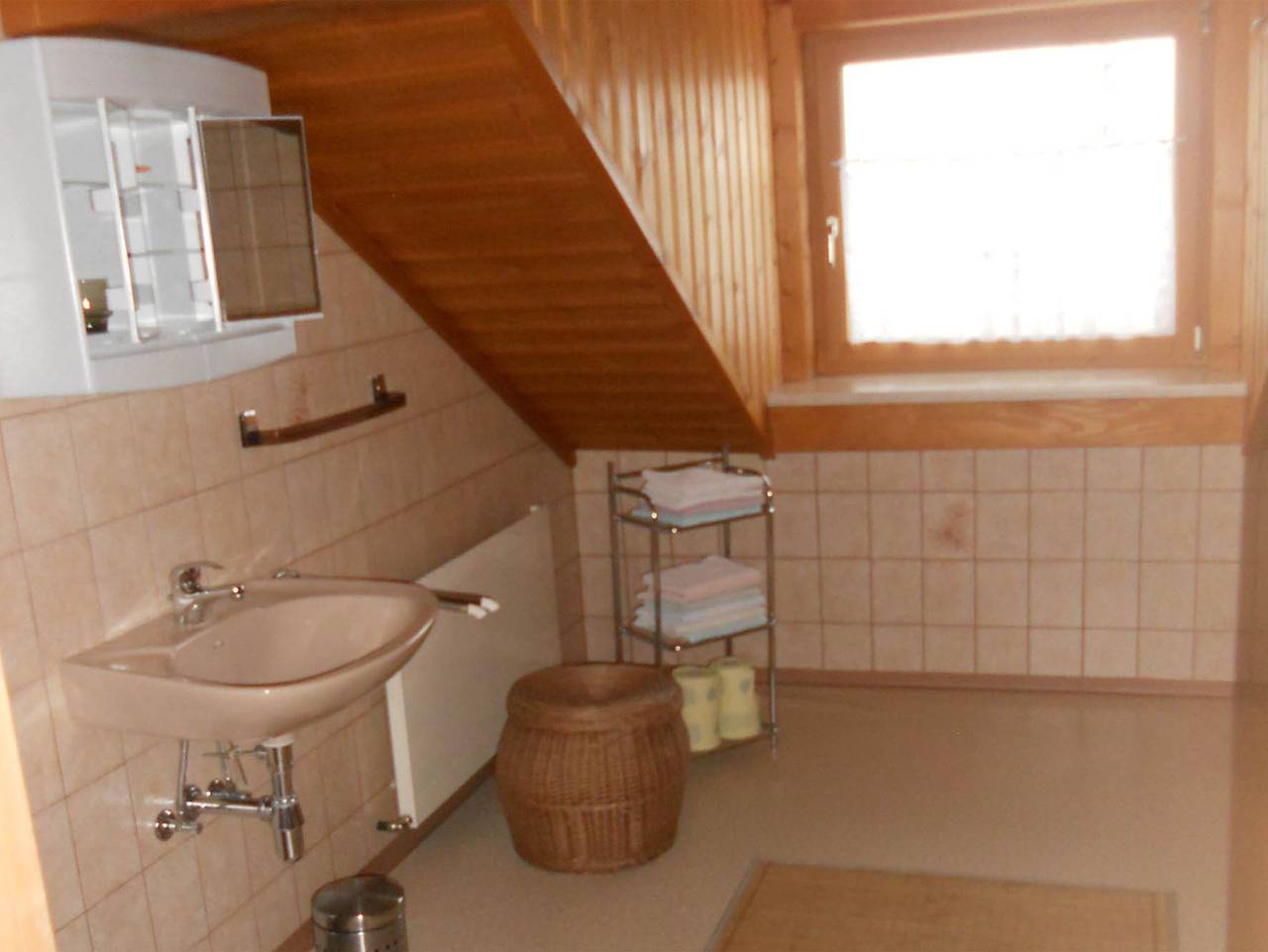 Ganze Ferienwohnung, Ferienwohnung am Bauernhof "Koa" in Bad Goisern - Ferienwohnung Koa in Bad Goisern am Hallstättersee, Dachstein Salzkammergut