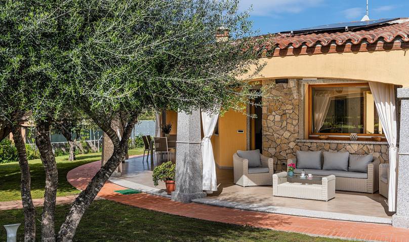 Villa pour 6 personnes, avec jardin à Costa Rei