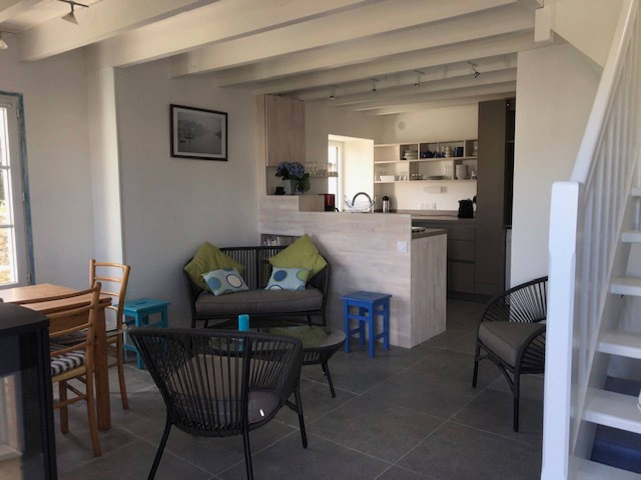 Terraced house 200m from the beach in Samzun, with garden in Locmaria, Côte des Mégalithes