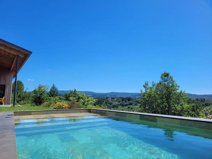 Villa pour 8 personnes, avec jardin ainsi que piscine et vue
