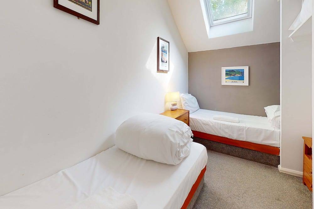 Entire apartment, 24 Strawberry Hill, Tolroy Manor in Hayle, Cornwall