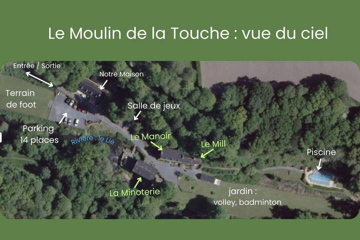 Location de vacances pour 15 personnes, avec piscine et terrasse à Plouguenast - 2