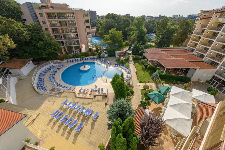 Hotel for 2 people, with sauna and view as well as garden and pool, with pets - 1