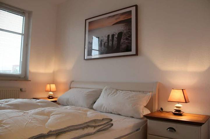 Appartement entier, Lumineux appartement rénové à 350m de la plage in Kühlungsborn, Mer Baltique (Mecklenburg)