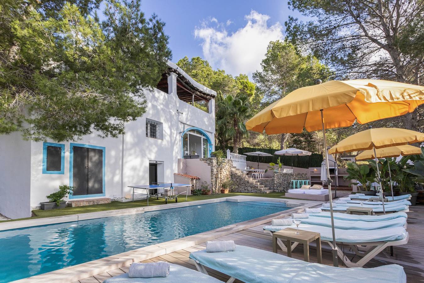 Villa 'Montecristo' con piscina privata, Wi-Fi e aria condizionata in Sant Antoni de Portmany, Ibiza occidentale