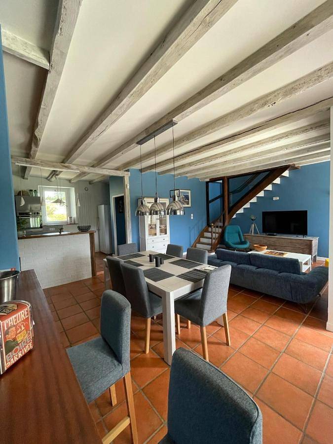 Gîte pour 6 personnes, avec terrasse ainsi que sauna et jardin dans Saint-Exupéry-les-Roches - 4