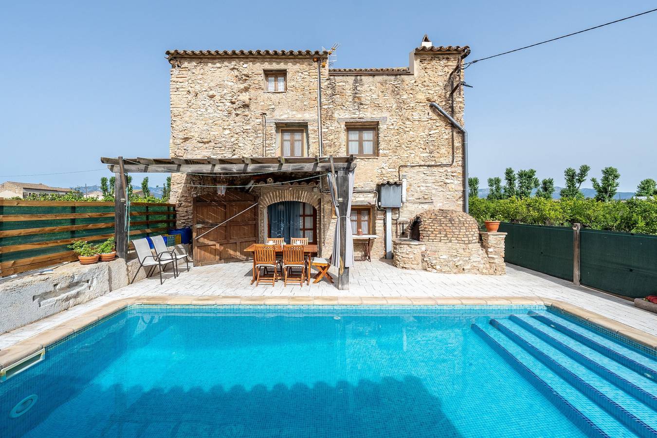 Casa de vacaciones 'Lo Molí De La Jòrdia' con piscina privada, Wi-Fi y aire acondicionado in Tierras del Ebro, Provincia de Tarragona
