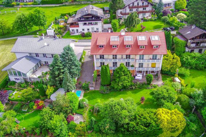 Ferienwohnung für 3 Personen, mit Seeblick und Garten sowie Ausblick und Pool, kinderfreundlich am Millstätter See - 3