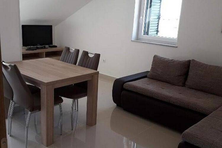 Ganze Wohnung, Apartments Mlikota - One Bedroom Apartment with Balcony in Nin, Zadar
