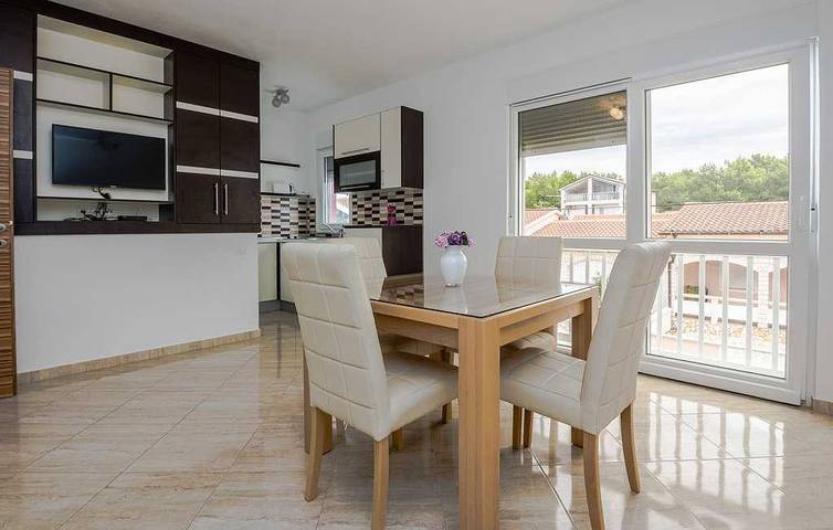 Villa für 12 Personen, mit Balkon, kinderfreundlich - 1