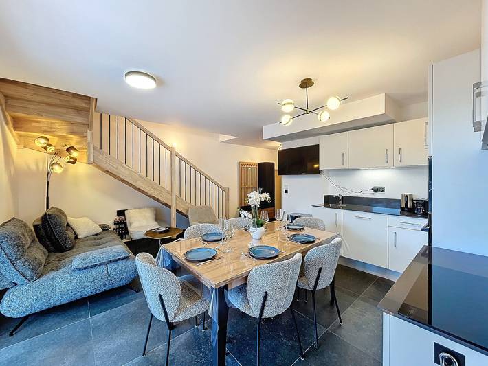 Entire apartment, New 2-bedroom apartment near ski slopes in Combloux with parking in Combloux, Pays du Mont-Blanc