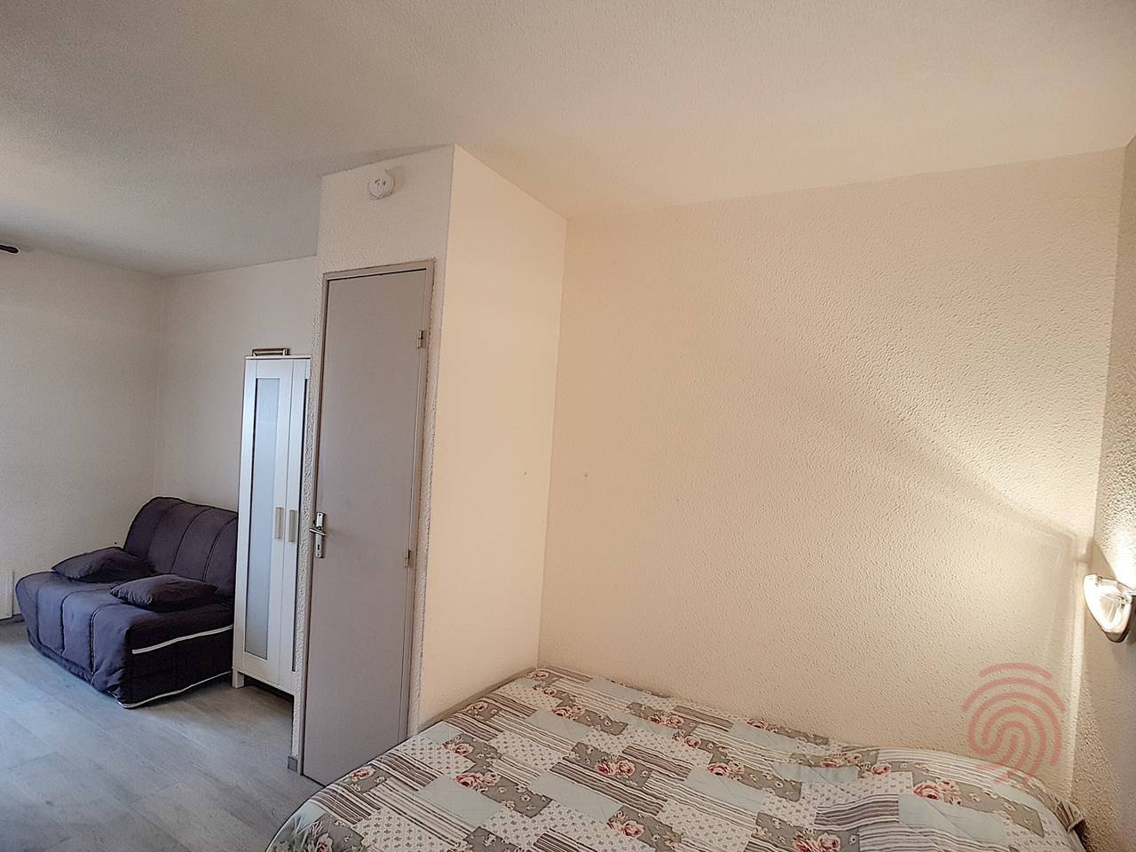 Studio entier, Studio rénové avec balcon à 650m des Thermes - Lamalou, proche centre-ville et nature in Lamalou-les-Bains, Région de Béziers