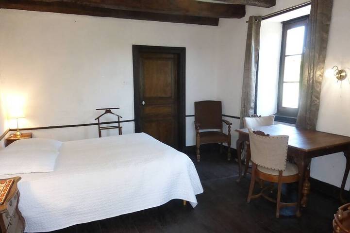 Gîte pour 18 personnes, avec jardin à Saint-Hilaire-Peyroux - 4