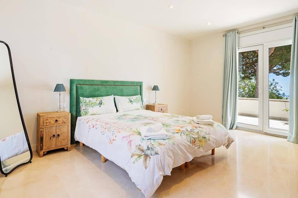Luxury Villa Buena Vista Piscina y Jardín in Arenys de Munt, Costa del Maresme