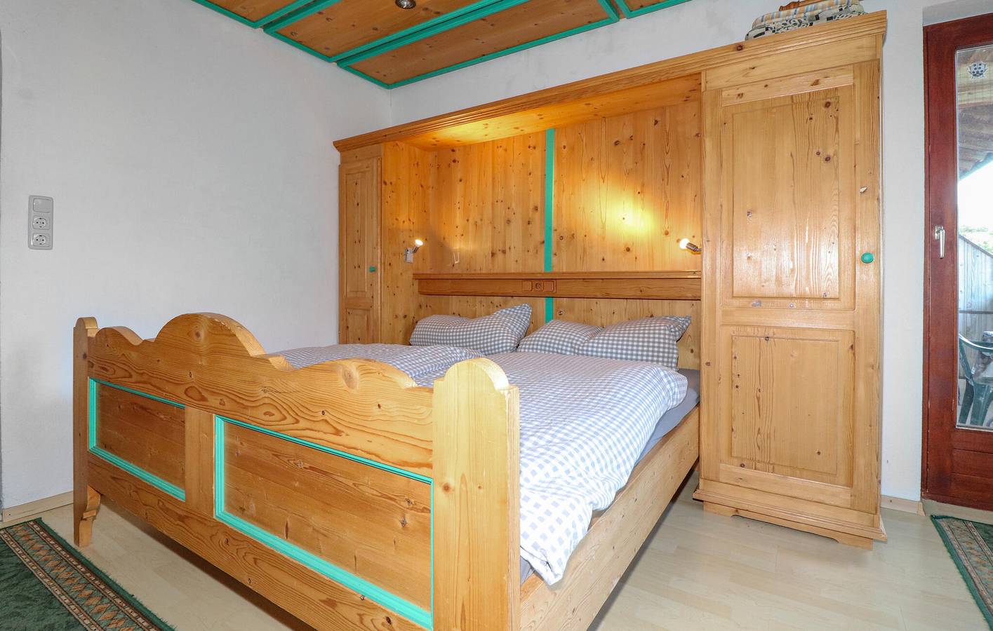Ganze Ferienwohnung, Gemütliche Wohnung mit Terrasse in der Nähe von Skilift und See in Walchsee, Kaisergebirge