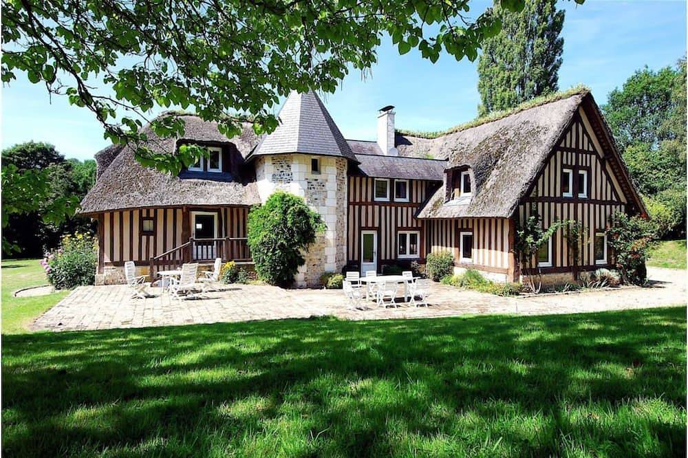 Manoir Des Herbes in Touques, Region de Lisieux