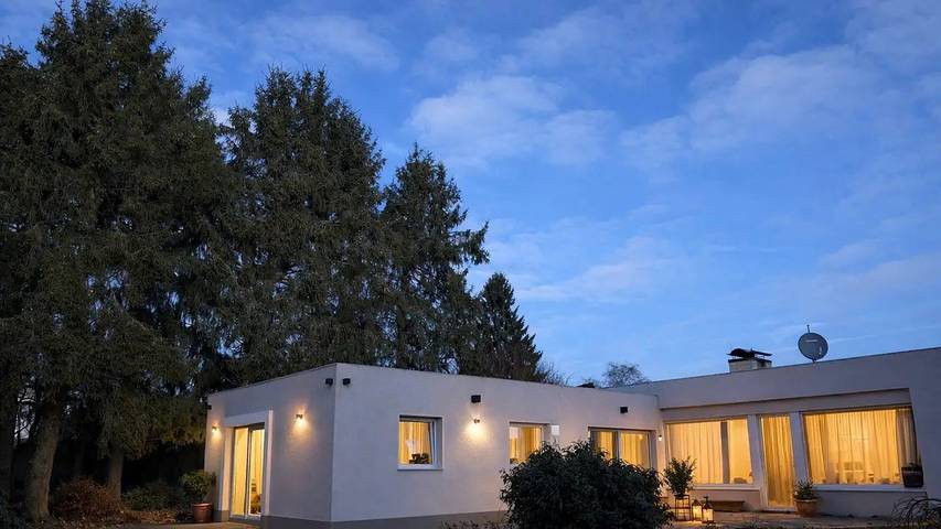 Ferienhaus für 27 Personen, mit Terrasse und Garten, mit Haustier in Hillesheim