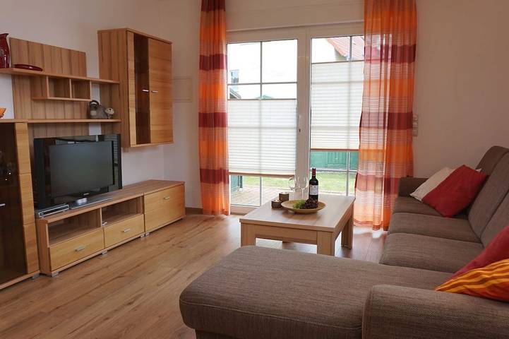 Ganze Wohnung, Ferienwohnung Idylle - Ferienhaus Strandstraße in Zinnowitz, Usedomer Norden