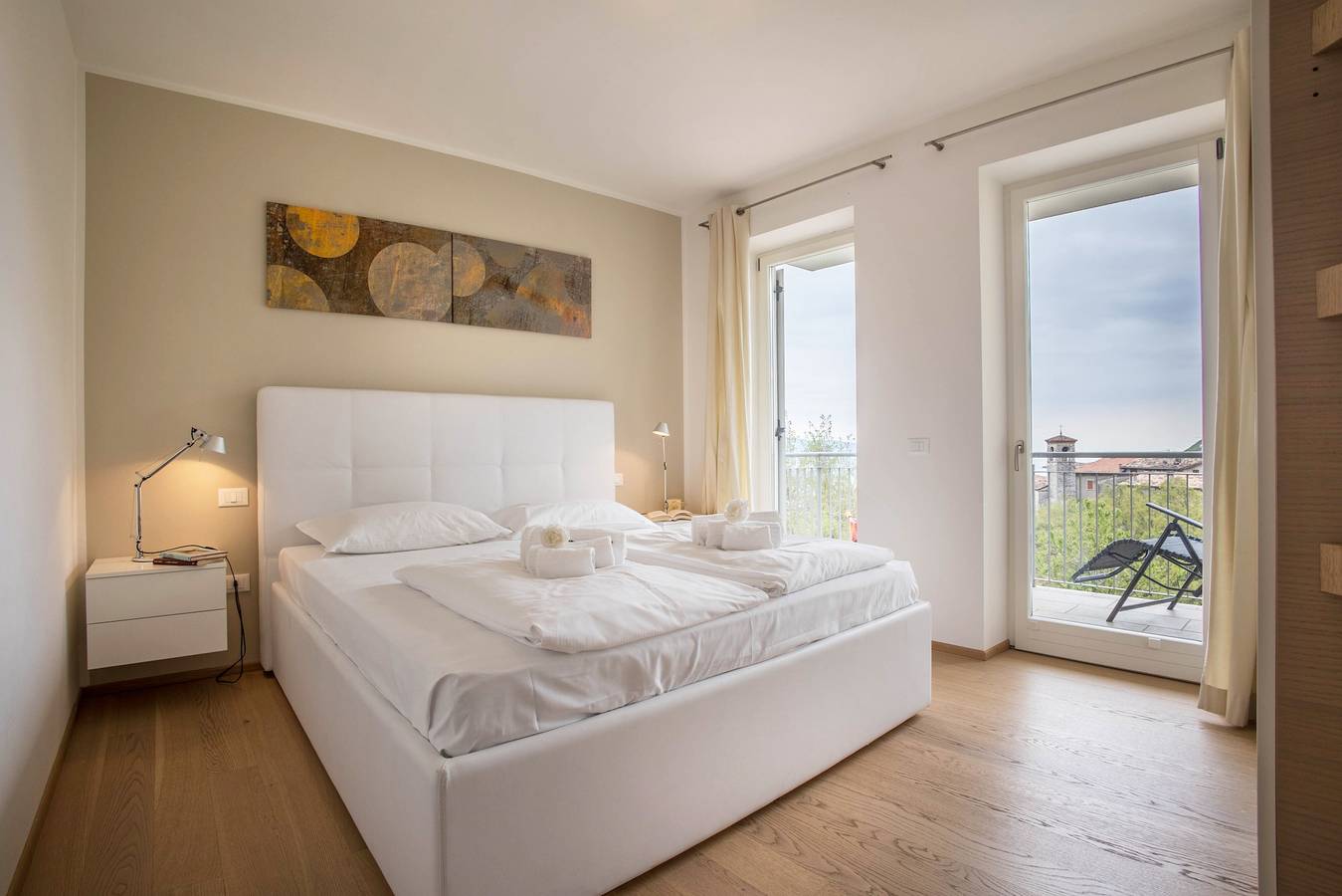 Ganze Wohnung, Apartment „Residence La Villa Diamante“ mit Seeblick, Gemeinschaftspool und Wlan in Tignale, Gardasee-Berge