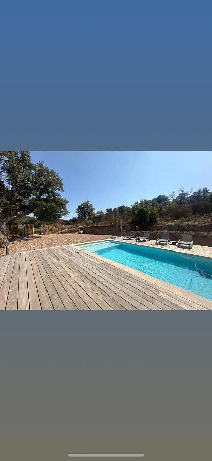 Villa pour 8 personnes, avec jardin et piscine ainsi que terrasse et jacuzzi - 1