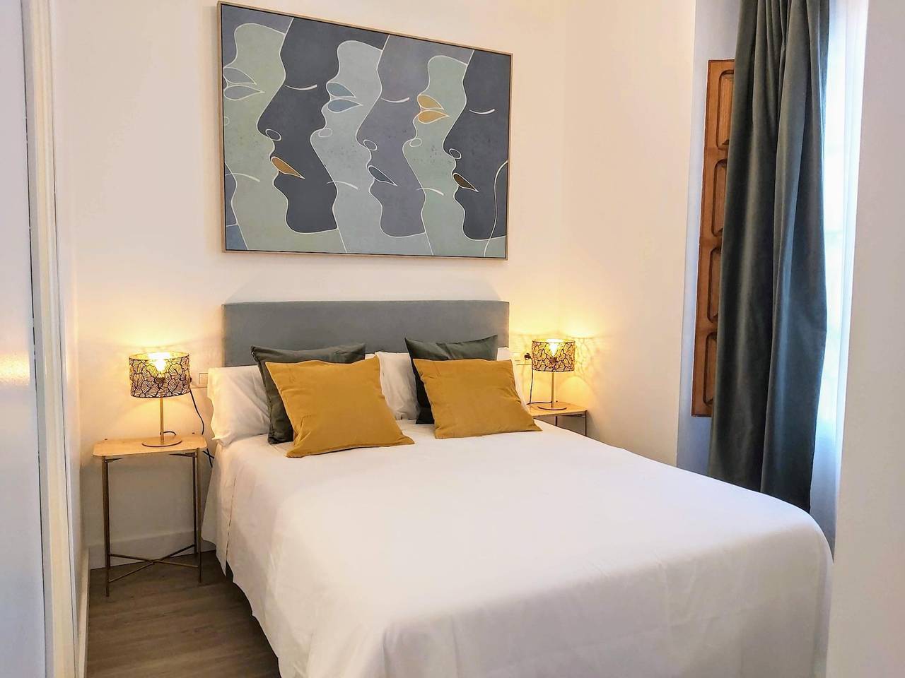 Apartamento vacacional entero, Misterhost Santiago con Piscina in Casco Antiguo, Sevilla