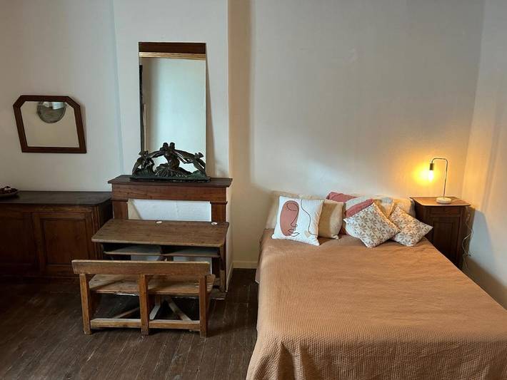 Location de vacances pour 6 personnes, animaux acceptés à Montjoi - 3