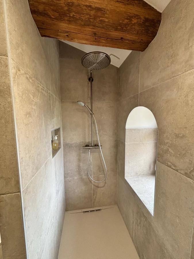 Chambre d’hôte pour 6 personnes, avec piscine et vue dans l' Ain - 2