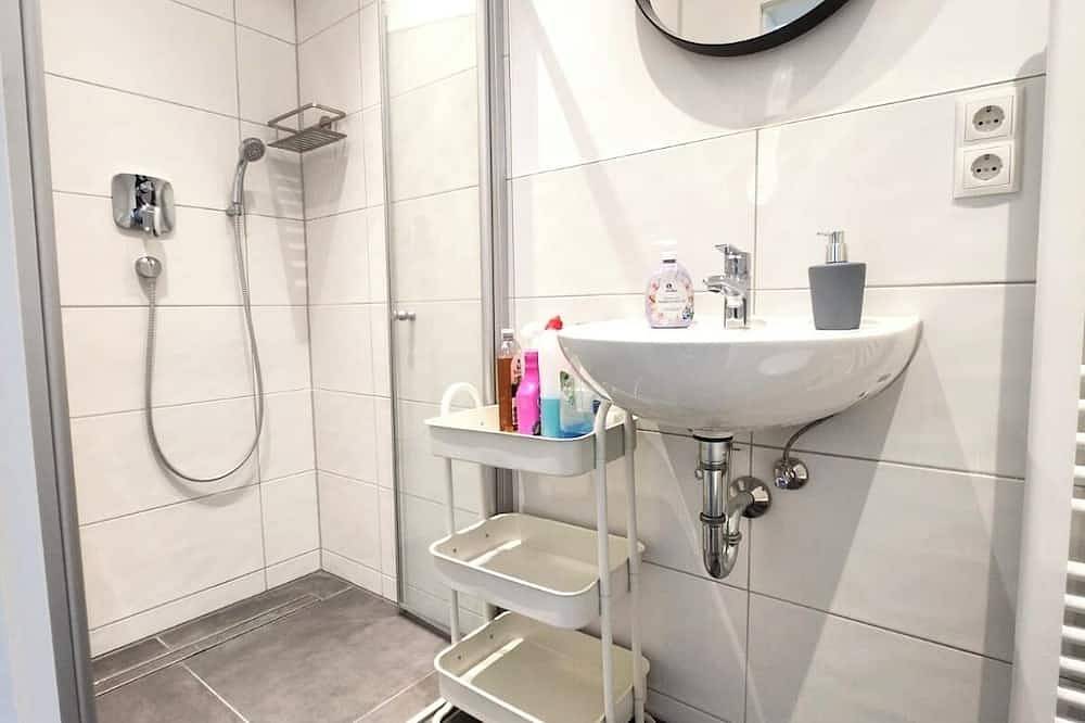 Ganze Wohnung, Business Apartment mit Wifi, Aufzug & Kostenlos Parken in Neusäß, Bayerisch Schwaben