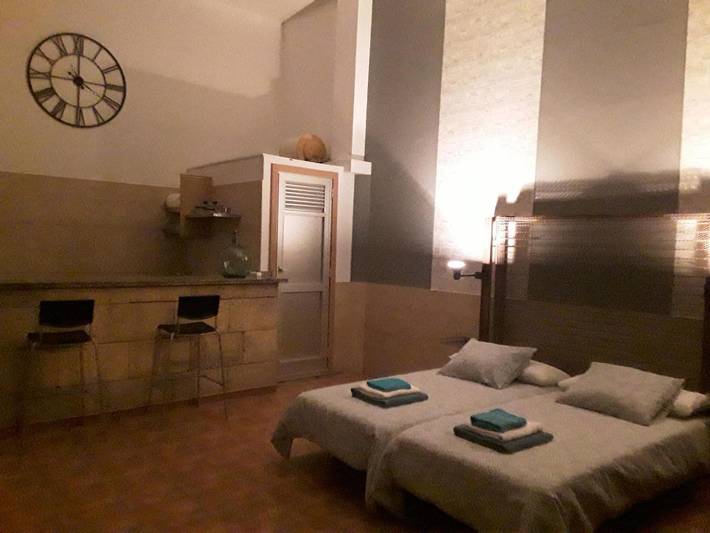 Apartamento entero, Apartamento vacacional 'Industrial Loft' con Wi-Fi in Guargacho, Arona 