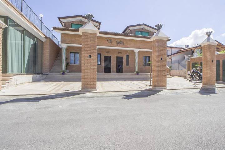 Appartamento per 5 persone, con Balcone e Terrazza nonché Panorama a Lido del Sole