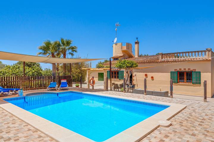 Ferienhaus für 6 Personen, mit Balkon und Garten in Santanyí