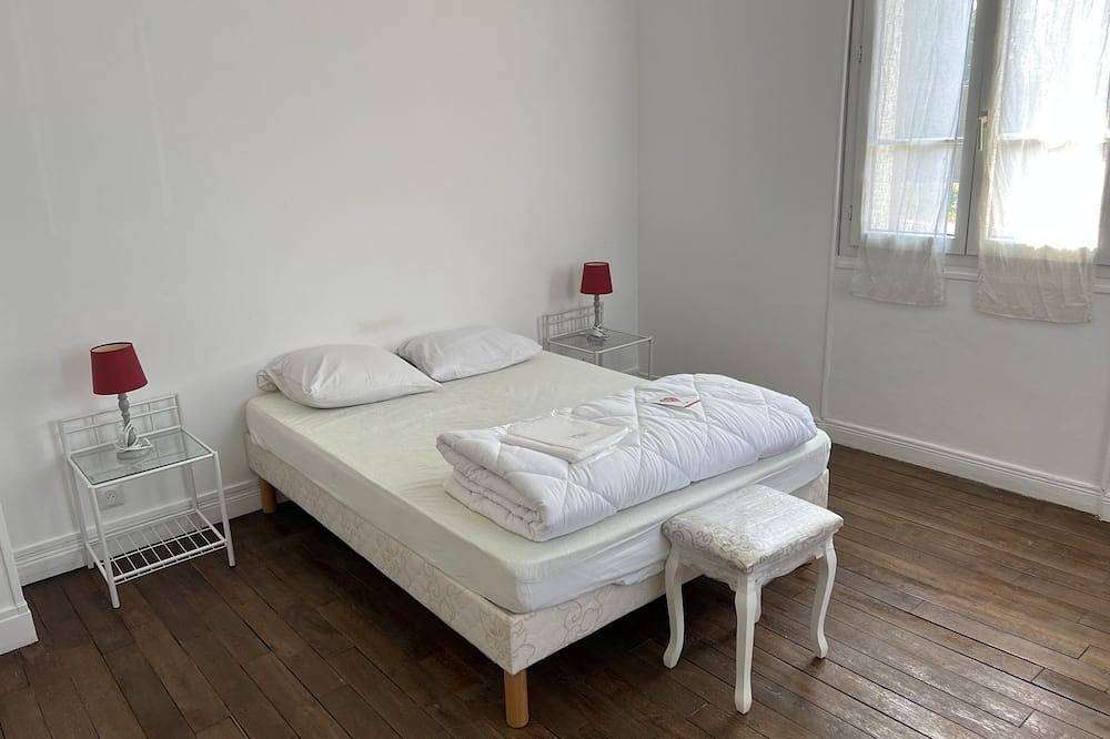 Gîte Aunay Bien Vue sur jardin privée in Aunay-sous-Auneau, Chartres region