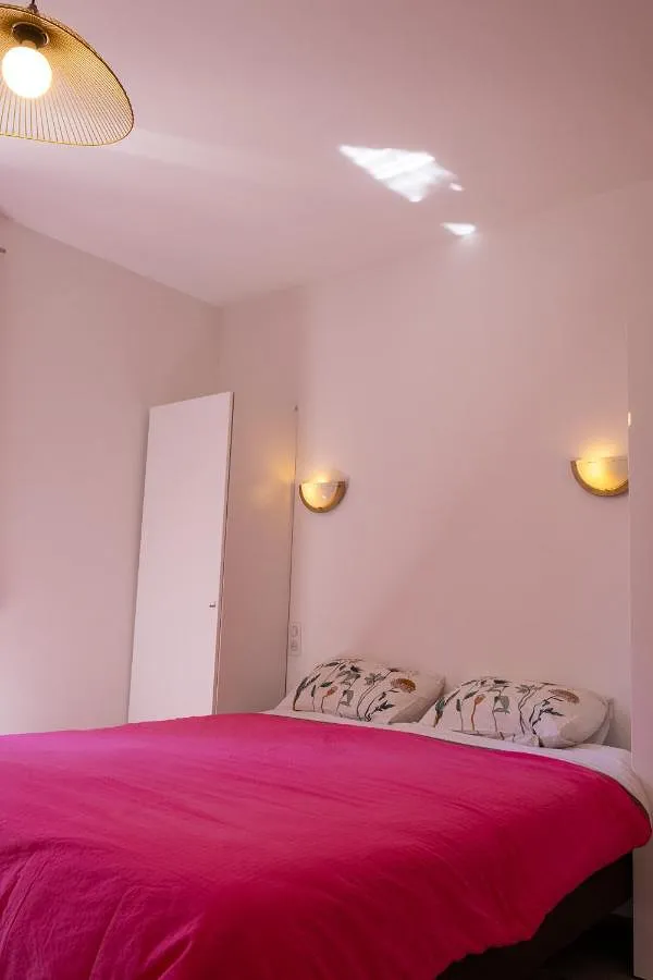 Apartamento de vacaciones para 2 personas, con jardín y jacuzzi - 1