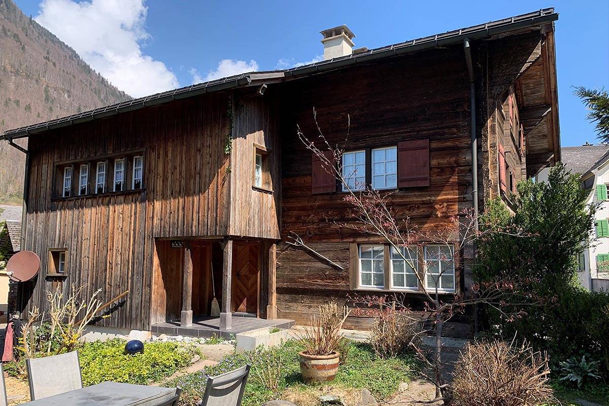 Ganze Ferienwohnung, Diegastgeberei.ch - Revier lauschig und charmant - Revier lauschig und charmant in Diesbach, Glarus Süd