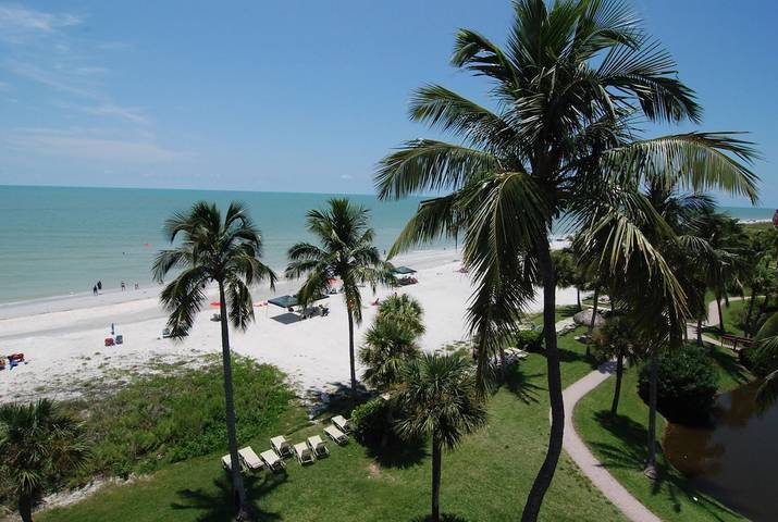 Ferienwohnung für 5 Personen, mit Balkon und Whirlpool sowie Pool - 1