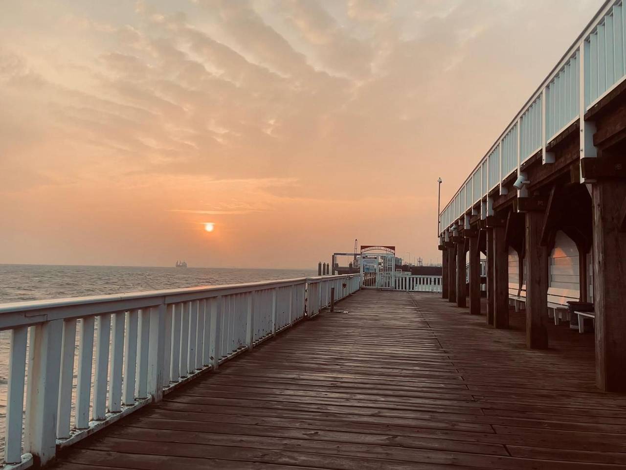 Ganze Ferienwohnung, Residenz am Yachthafen - Ray-1.13 - Stilvolle Wohnung mit Panoramablick, 2 Balkone in Hafen Cuxhaven, Cuxhaven