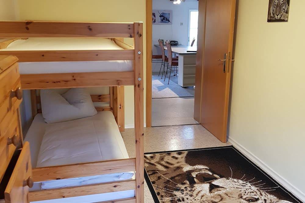 Ganze Wohnung, Willkommen in unserer Ferienwohnung \"Weinparadies\" in Iphofen, Fränkisches Weinland