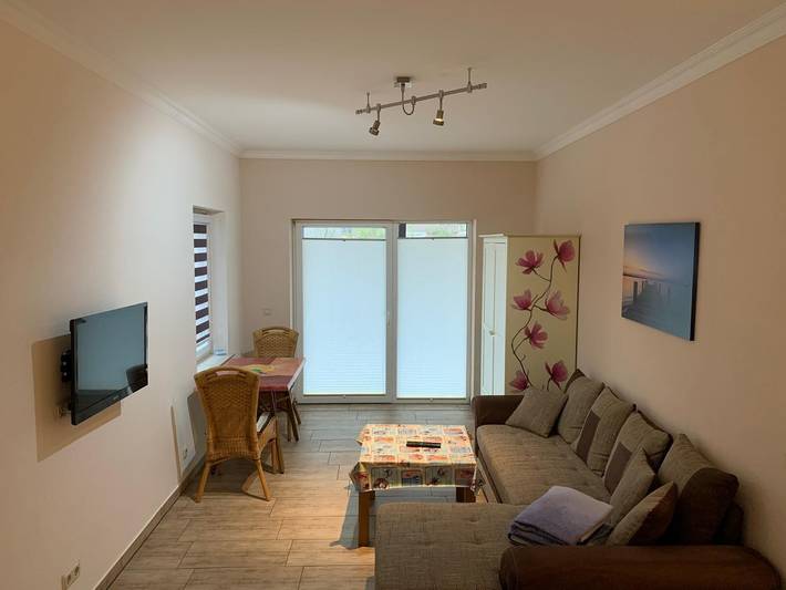 Ganze Wohnung, Studio 'Tollense Hus - Rechts' mit gemeinsamer Terrasse und Wi-Fi in Klein Nemerow, Groß Nemerow
