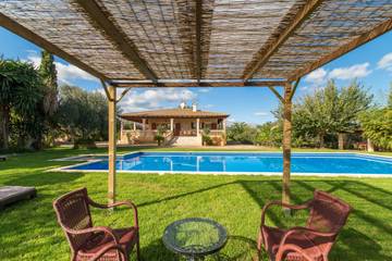 Villa in Búger, Majorca Center für 6 
