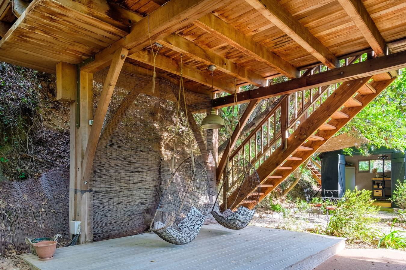 Cabane "Bagheera" avec piscine partagée, terrasse privée et Wi-Fi in Saint-Paul-de-Vence, Côte méditerranéenne (France)