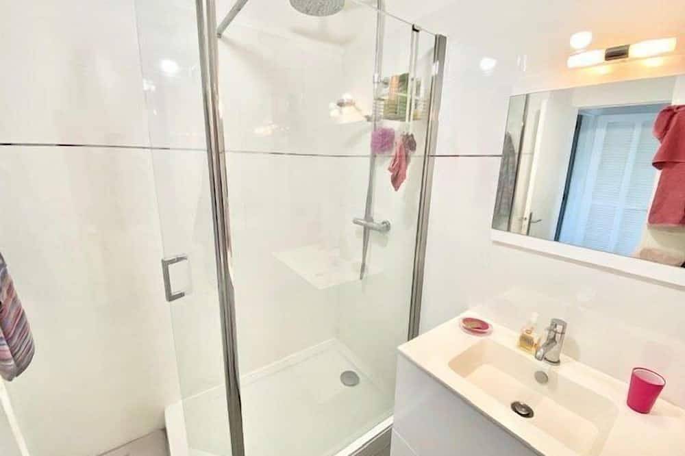 Ganze Wohnung, ?? Appartement Haut de Gamme – 2 Chambres – Vue Mer et Parking – Rive Gauche – Le Grau-du-Roi in Le Grau-du-Roi, Côte d'Améthyste