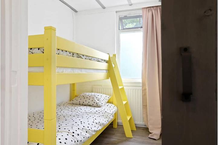 Gemütlicher Ferienbungalow für 4 Personen mit eingezäuntem Garten, Pelletofen, haustierfreundlich, nahe Seen und Nationalpark Drentsche Aa. in Drenthe