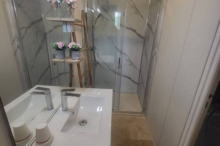 Superbe  Villa\"130m2+clim / piscine sécurisée plein sud au calme in Cabasse, Région de Brignoles