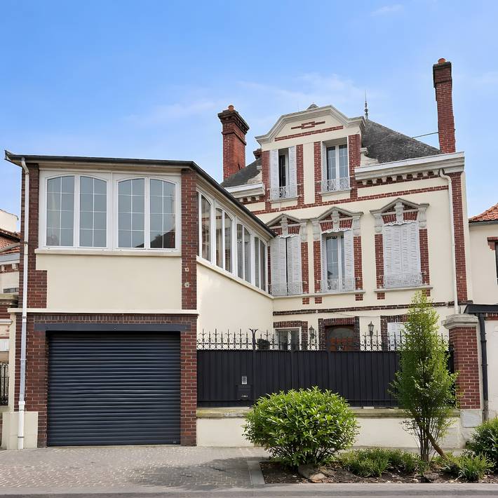 Maison de vacances pour 10 personnes, avec Jardin en Bourgogne